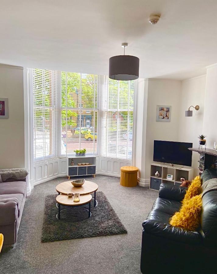 Apartment Charles Alexander Short - Clifton Drive Retreat Lytham St Annes